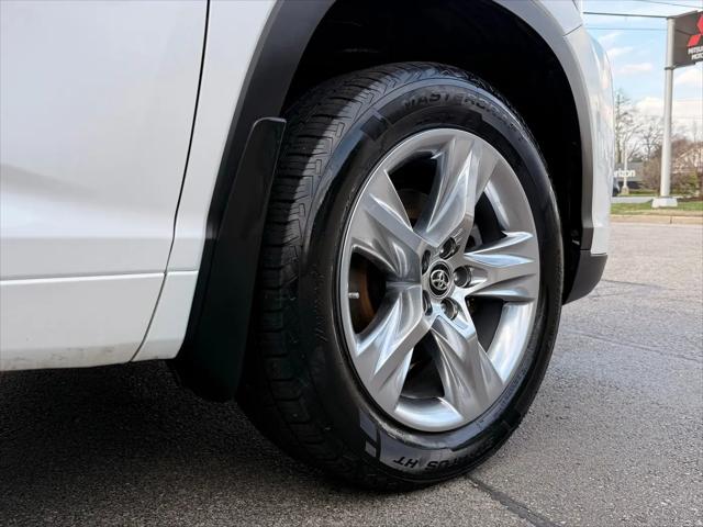 2019 Toyota Highlander Limited Platinum
