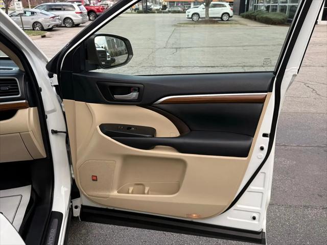 2019 Toyota Highlander Limited Platinum