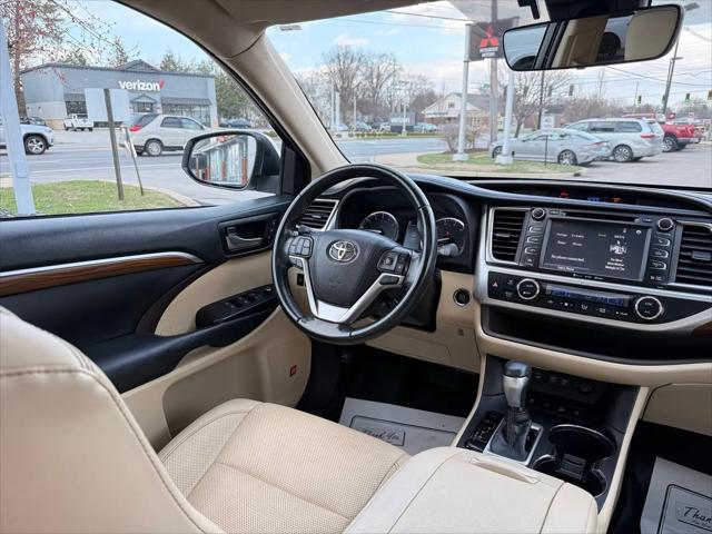 2019 Toyota Highlander Limited Platinum