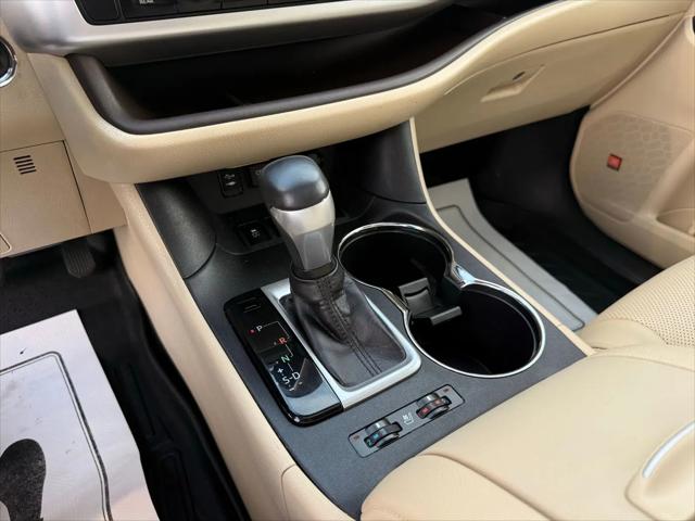 2019 Toyota Highlander Limited Platinum