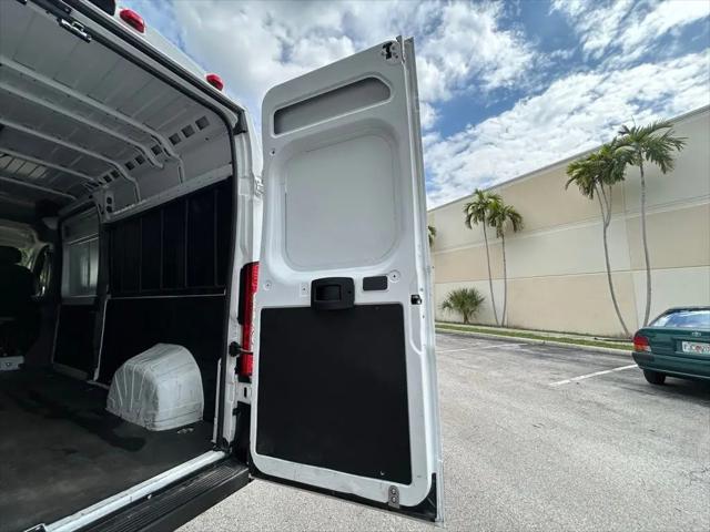 2025 Ram ProMaster 2500 Cargo Van Tradesman High Roof 159" WB w/Pass Seat