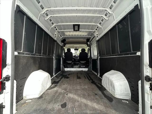 2025 Ram ProMaster 2500 Cargo Van Tradesman High Roof 159" WB w/Pass Seat