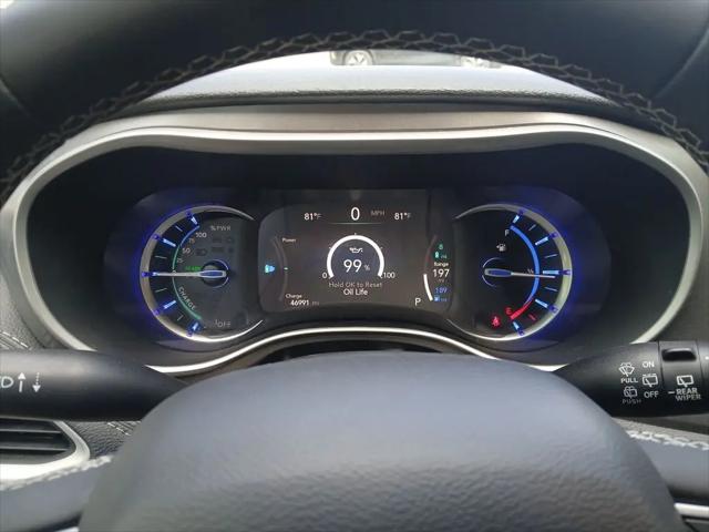 2023 Chrysler Pacifica Hybrid Touring L