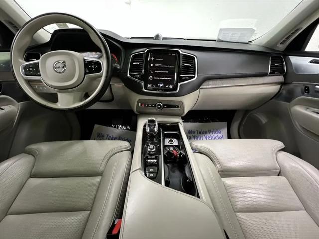 2020 Volvo XC90 Hybrid T8 Inscription 6 Passenger
