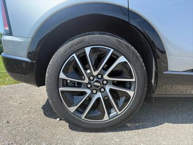 2025 Cadillac iQ Sport 2 AWD