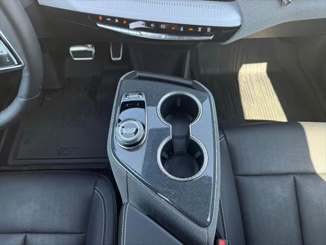 2025 Cadillac iQ Sport 2 AWD