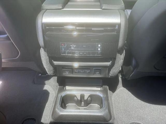 2026 Jeep Grand Wagoneer L 4x4
