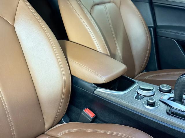 2023 Alfa Romeo Stelvio Ti AWD