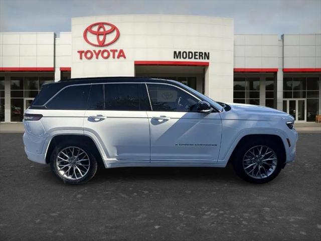 2025 Jeep Grand Cherokee Summit 4x4