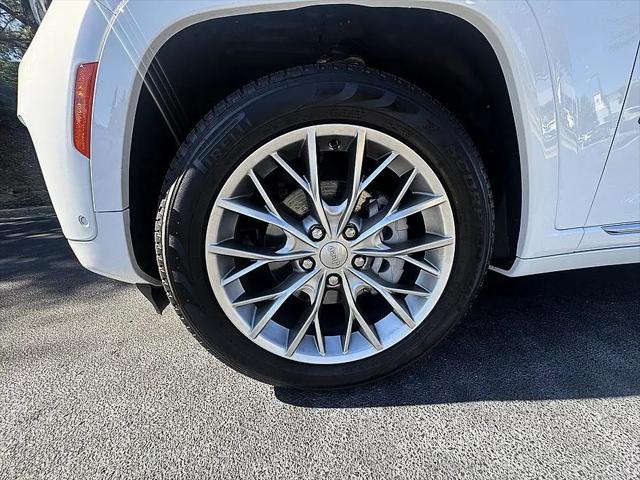 2025 Jeep Grand Cherokee Summit 4x4