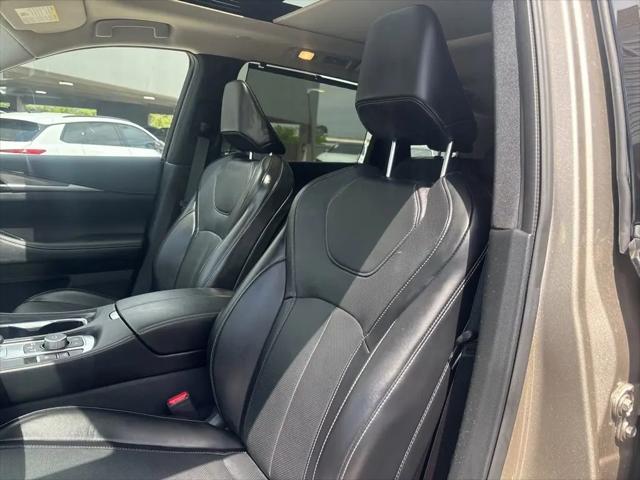 2025 INFINITI QX60 LUXE AWD