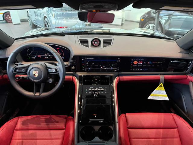 2026 Porsche Panamera 4