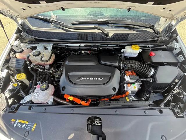 2024 Chrysler Pacifica Hybrid S Appearance Pkg