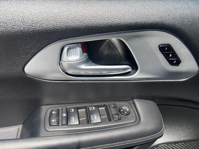 2024 Chrysler Pacifica Hybrid S Appearance Pkg