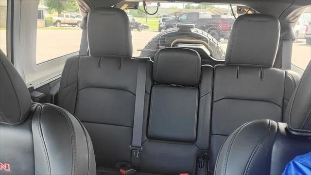 2025 Jeep Wrangler 4-Door Recon 4x4
