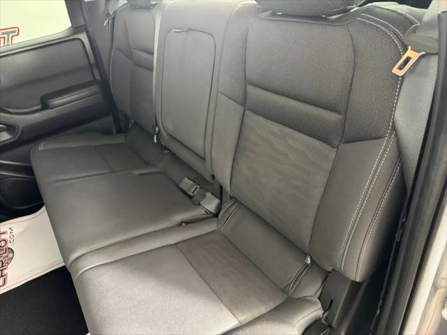 2022 Nissan Frontier Crew Cab Long Bed SV 4x4