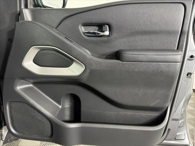 2022 Nissan Frontier Crew Cab Long Bed SV 4x4