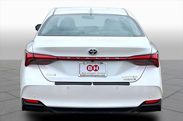 2021 Toyota Avalon Limited Hybrid