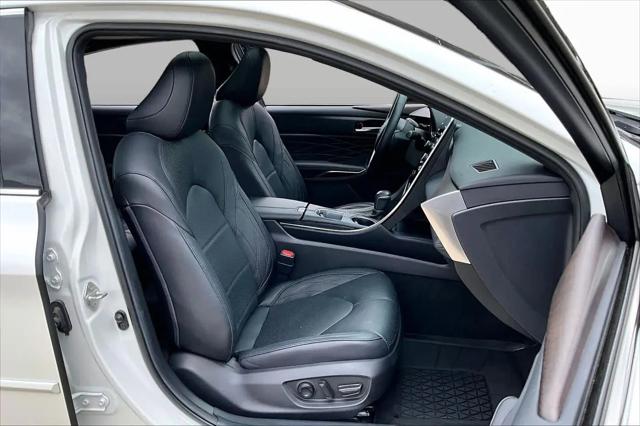 2021 Toyota Avalon Limited Hybrid