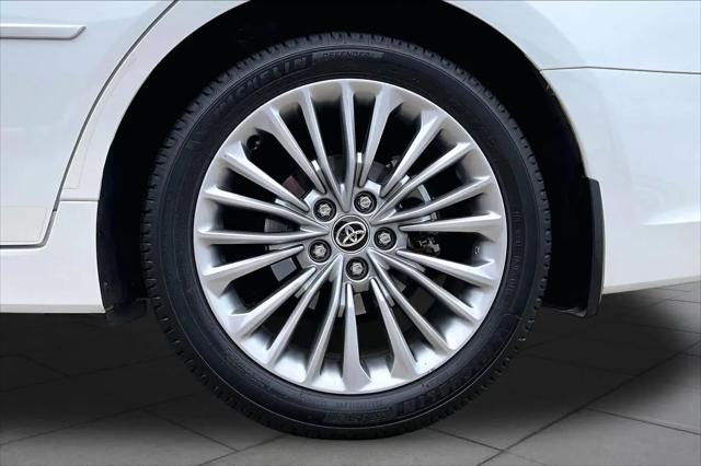 2021 Toyota Avalon Limited Hybrid