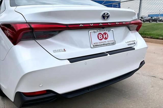 2021 Toyota Avalon Limited Hybrid
