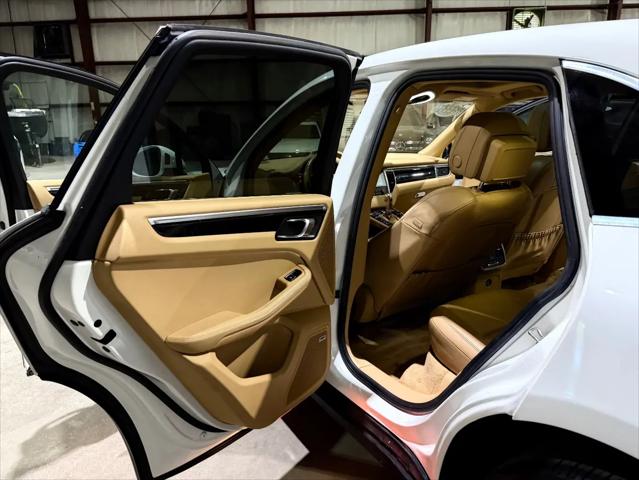 2017 Porsche Macan S