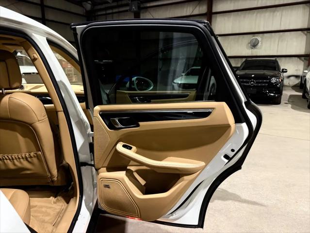 2017 Porsche Macan S