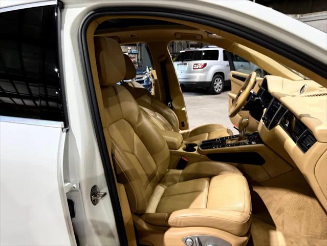 2017 Porsche Macan S