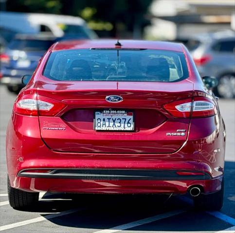 2016 Ford Fusion Hybrid SE