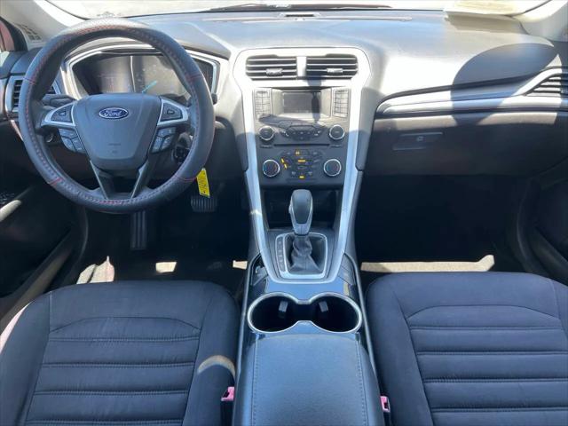 2016 Ford Fusion Hybrid SE