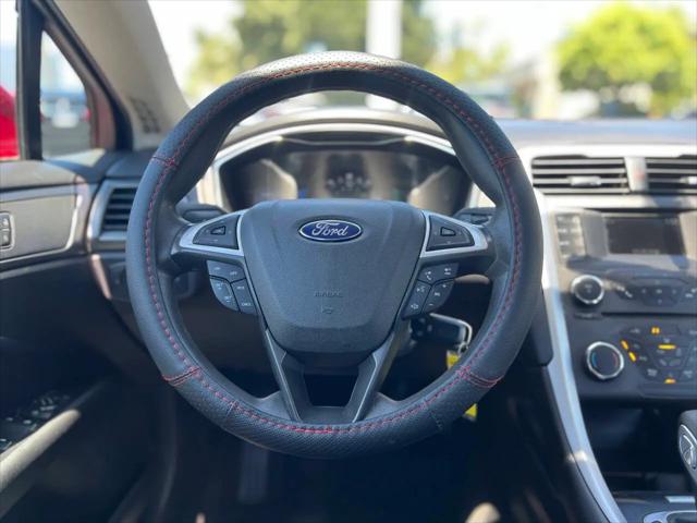 2016 Ford Fusion Hybrid SE