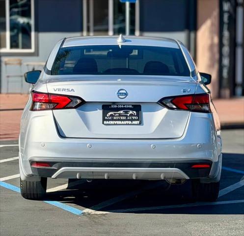 2020 Nissan Versa SV Xtronic CVT