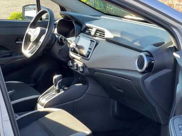 2020 Nissan Versa SV Xtronic CVT