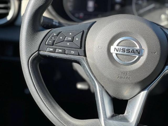 2020 Nissan Versa SV Xtronic CVT