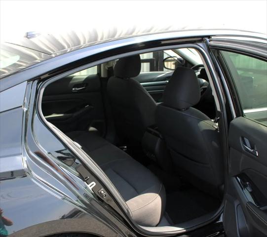 2021 Nissan Altima SV FWD