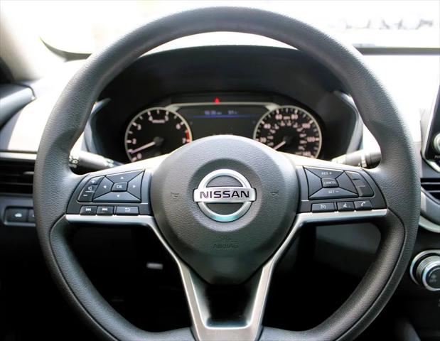 2021 Nissan Altima SV FWD