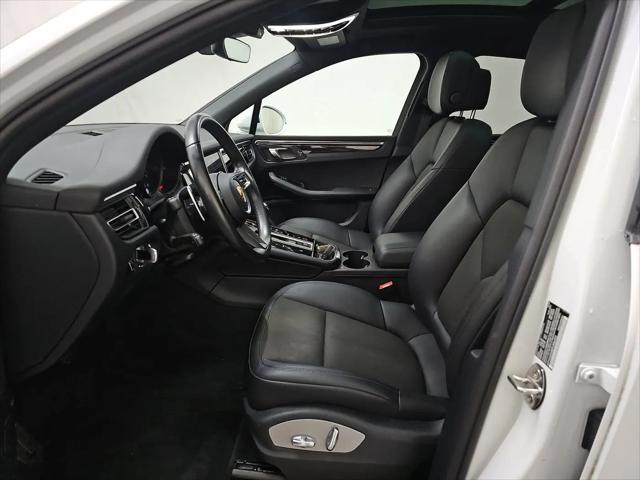 2023 Porsche Macan Macan