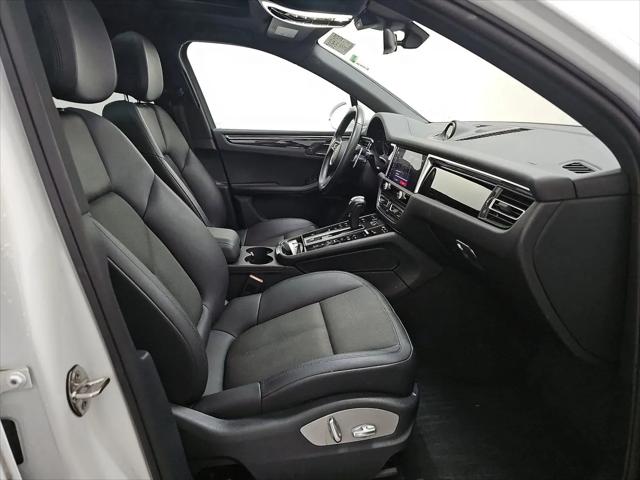 2023 Porsche Macan Macan