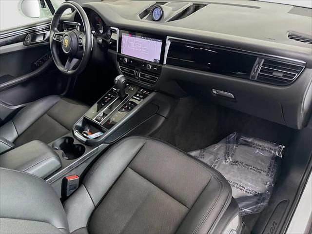 2023 Porsche Macan Macan