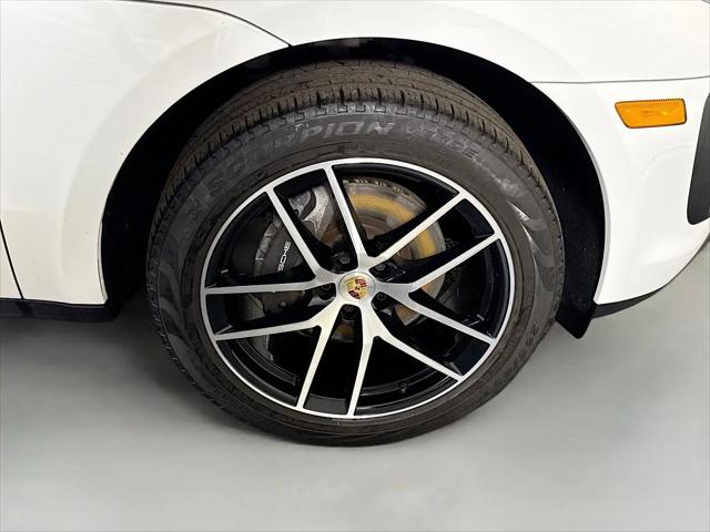 2023 Porsche Macan Macan