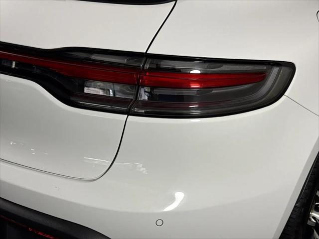 2023 Porsche Macan Macan
