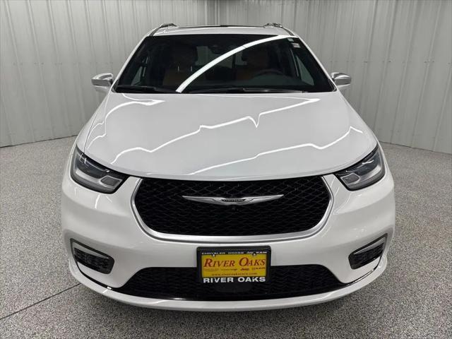 2022 Chrysler Pacifica Hybrid Pinnacle