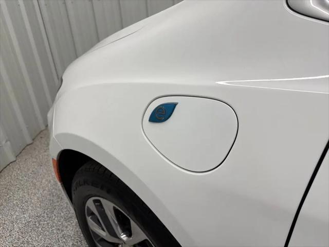 2022 Chrysler Pacifica Hybrid Pinnacle