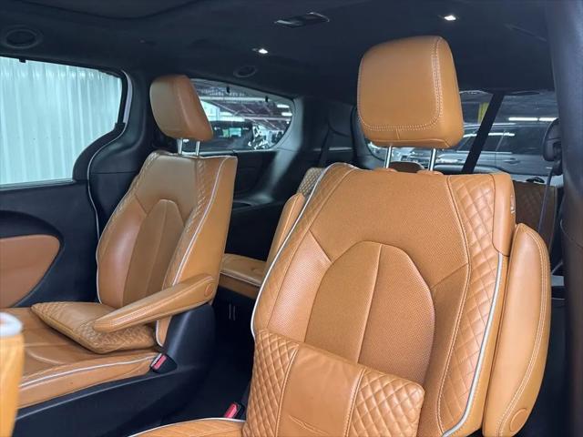 2022 Chrysler Pacifica Hybrid Pinnacle