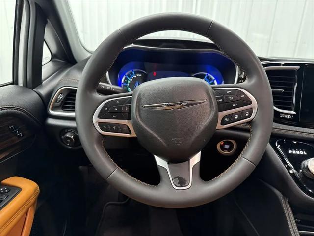 2022 Chrysler Pacifica Hybrid Pinnacle