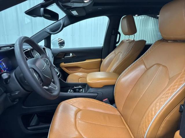 2022 Chrysler Pacifica Hybrid Pinnacle