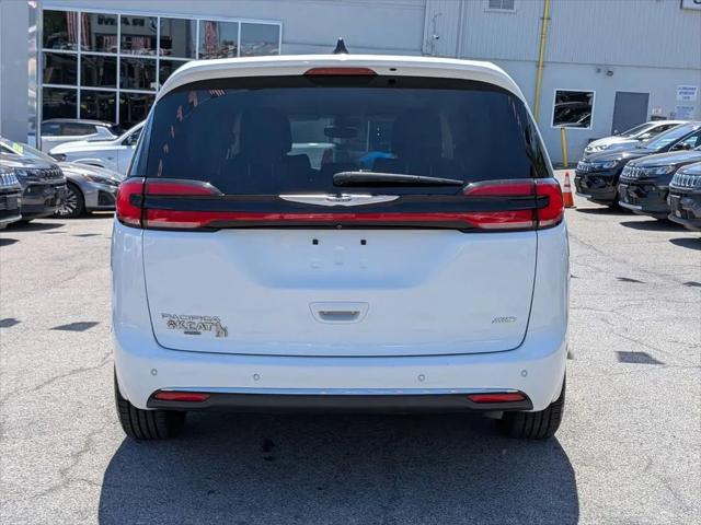 2023 Chrysler Pacifica Touring L AWD
