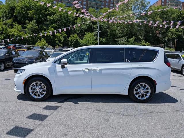 2023 Chrysler Pacifica Touring L AWD