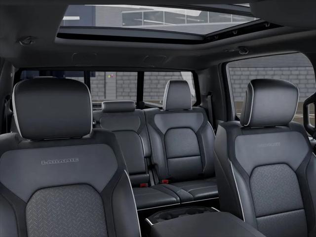2026 Ram 1500 Laramie Crew Cab 4x4 5'7" Box
