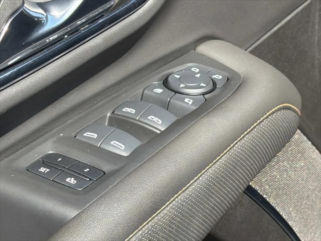 2024 GMC Yukon 4WD AT4